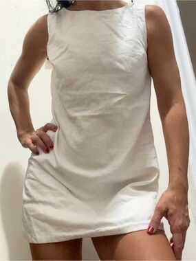 Gap Sleeveless White Dress - Minimal Shift Style